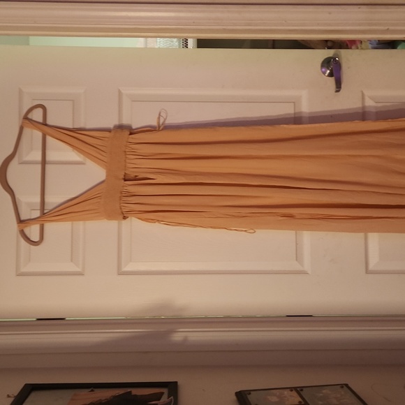 Indah Anjeli Dress - Picture 6 of 7